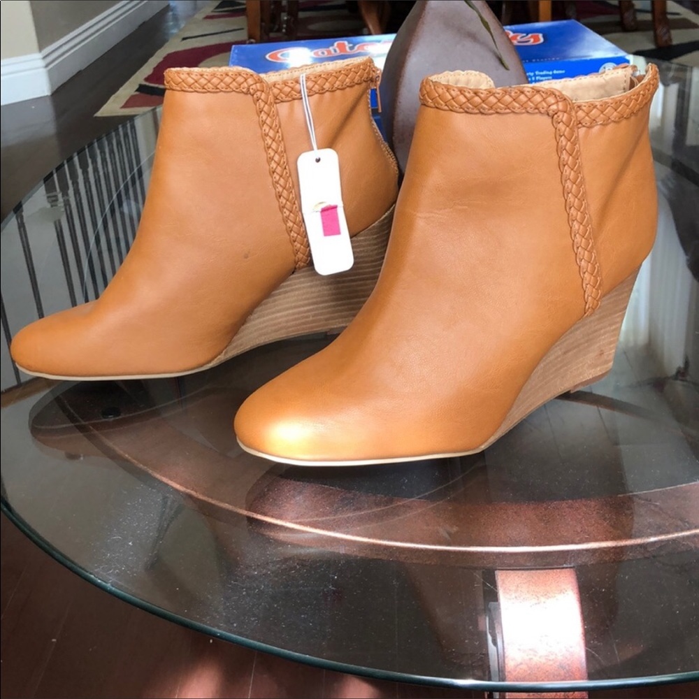 CHARMING CHARLIE SZ 10 Booties